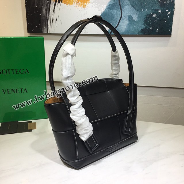 Bottega veneta高端女包 寶緹嘉爆款THE ARCO編織款手提包  BV經典款蝙蝠包  gxz1118